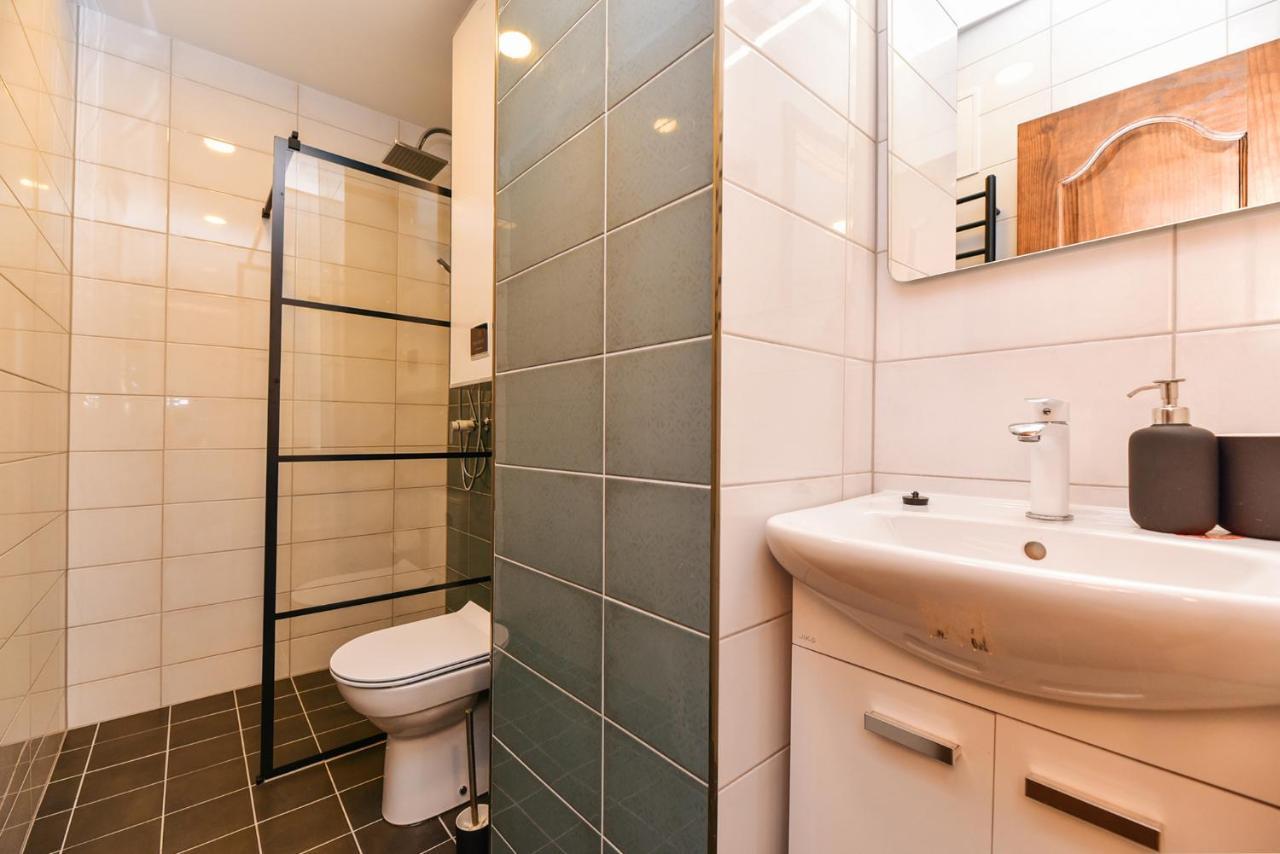 Meldernams Aparthotel Ventspils Ngoại thất bức ảnh